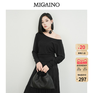 Migaino曼娅奴秋季新款性感露肩修身显瘦一字肩长袖T恤MP32RC008