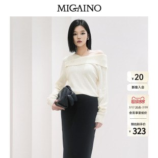 Migaino曼娅奴秋冬新款甜美风绵羊毛上衣时尚优雅减龄漏肩毛衣女