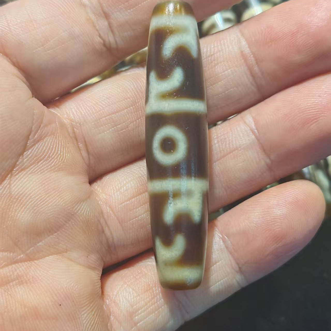 细腻包浆风化玛瑙天珠项链吊坠