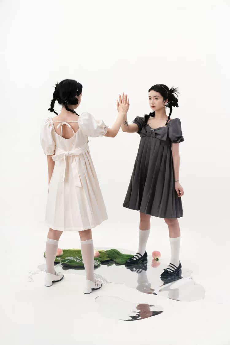 小众设计师高腰娃娃裙全款快团