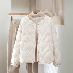 菱格羽绒服女短款2025年秋冬小个子时尚白色设计感轻薄V领外套潮