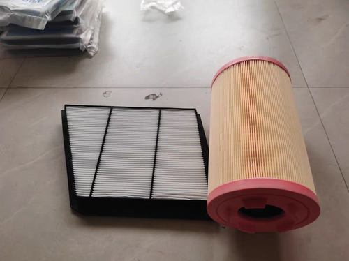 C17004适配道奇公羊ProMaster普马斯特房车RAM2500空气滤芯格空滤