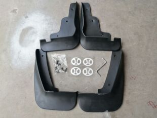 适配北汽E系列挡泥板北京汽车E130 E150专用挡泥皮三厢两厢汽车