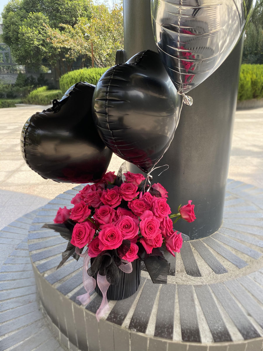 西安高端抱抱桶鲜花盒生日女神节