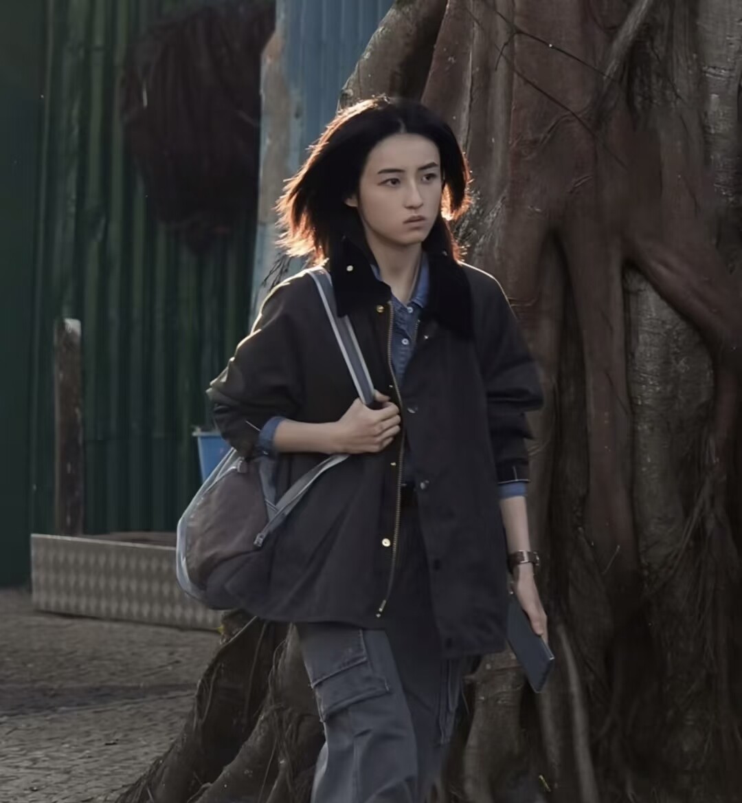 董洁张子枫款barbour women transport OS女油蜡涂蜡夹克LWX1410图片