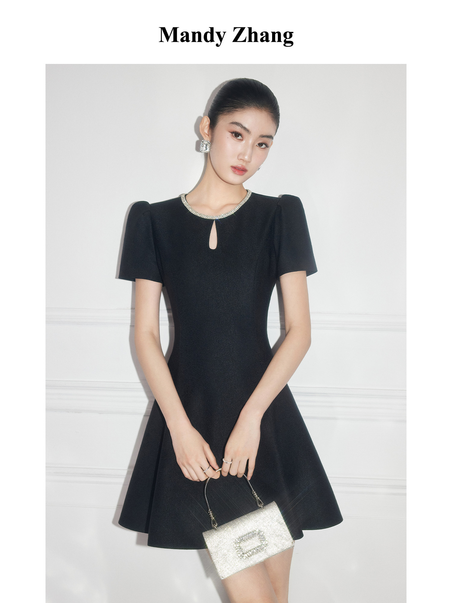 Mandy Zhang Hepbern Stil Qara Daşlı Yaxalı Qabarıq Qol Don