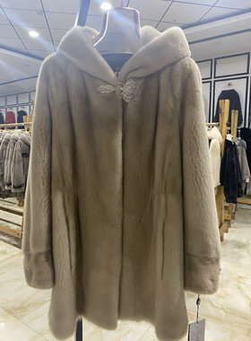 028进口水貂皮草女短款整貂2025新款连帽宽松显瘦裘皮外套