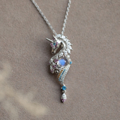 925纯银蓝月光石独角兽吊坠女项链锁骨链 礼物 轻奢小众设计感新款