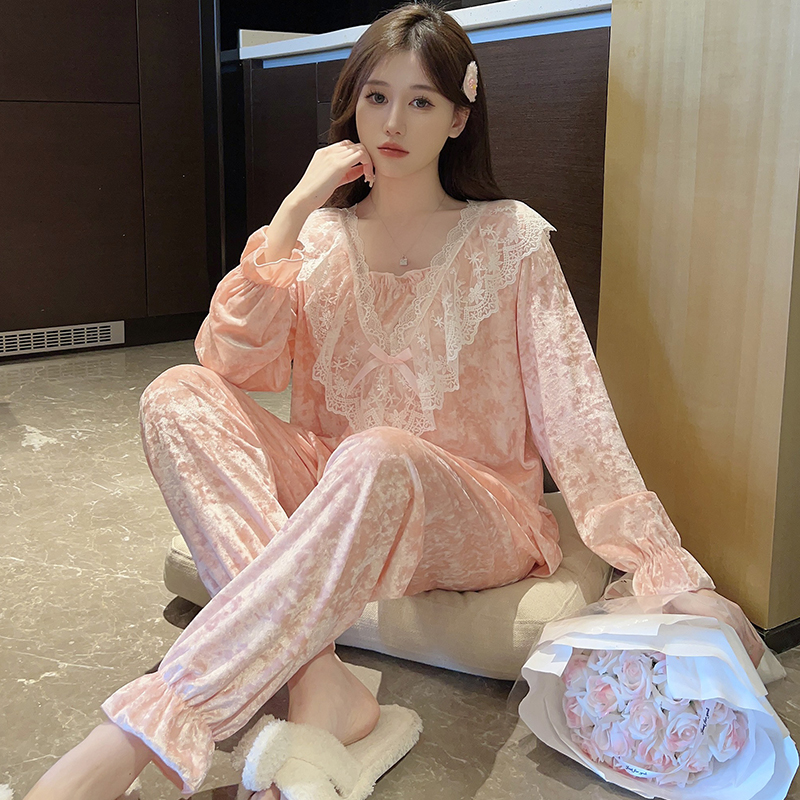 甜美可爱保暖秋季钻石金丝绒蕾丝花边V领长袖睡衣女士套装家居服