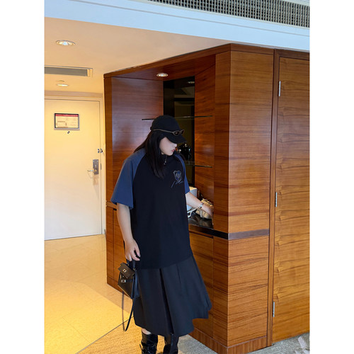 铅笔小鑫大码女装吸睛撞色印花复古插肩袖松弛感显瘦T恤