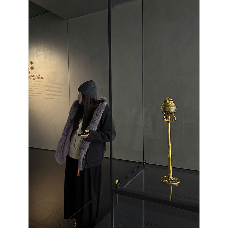 铅笔小鑫大码女装高品毛领锁温保暖宽松休闲羊绒御寒大码外套,女装/女士精品,常规大码外套,淘宝优惠券,粉丝福利购,淘宝优惠卷