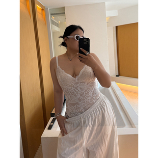 铅笔小鑫大码女装 美感十足 性感蕾丝 吸睛吊带连体衣