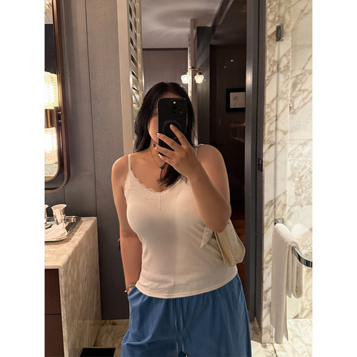 铅笔小鑫大码女装 自带胸垫 蕾丝吊带 大码修身背心可外穿打底