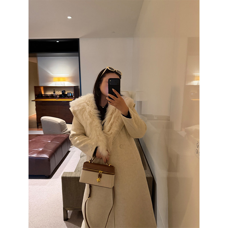 铅笔小鑫大码女装 气质毛领复古羊毛大衣长款保暖呢大衣