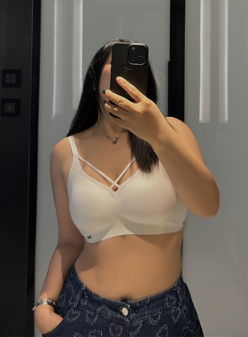 铅笔小鑫大码女装无痕无钢圈收副乳果冻软支撑内衣防下垂舒适文胸