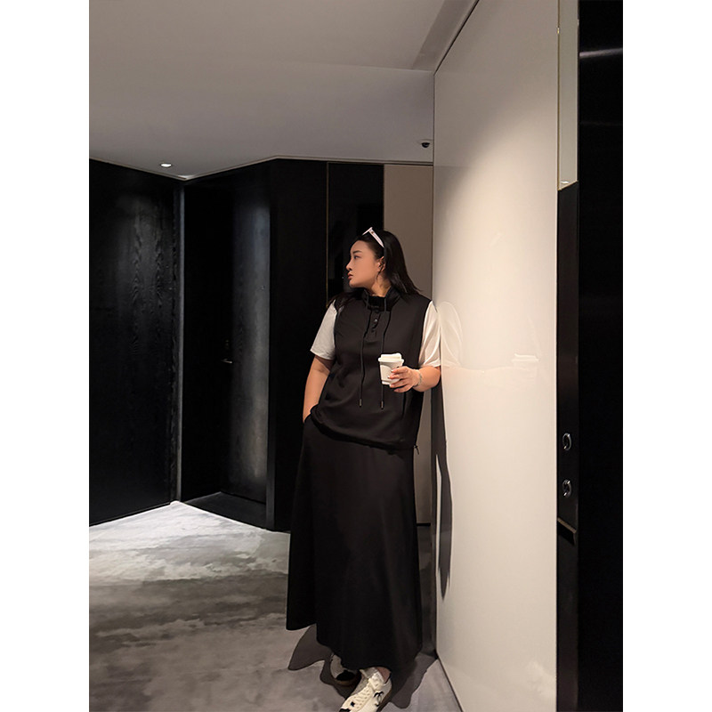 铅笔小鑫大码女装休闲运动假两件上衣+半身裙套装