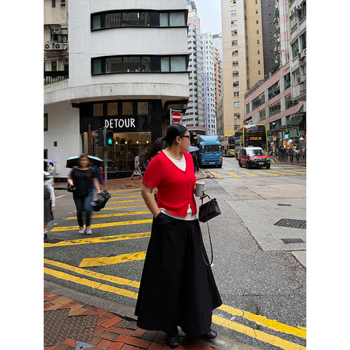 铅笔小鑫大码女装春日特调撞色吸睛假两件弹力针织上衣