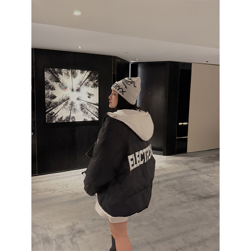 铅笔小鑫大码女装 90羽绒服 御寒假两件连帽拼色羽绒服户外羽绒服