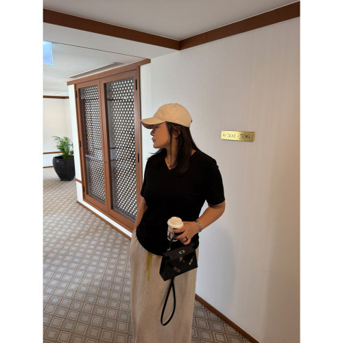 铅笔小鑫大码女装百搭心头爱 慵懒休闲小V领显瘦T恤
