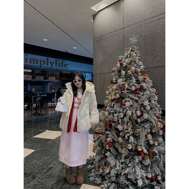 铅笔小鑫大码女装 新国标90羽绒 暖冬bi备收腰连帽羽绒服