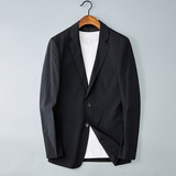 黑色