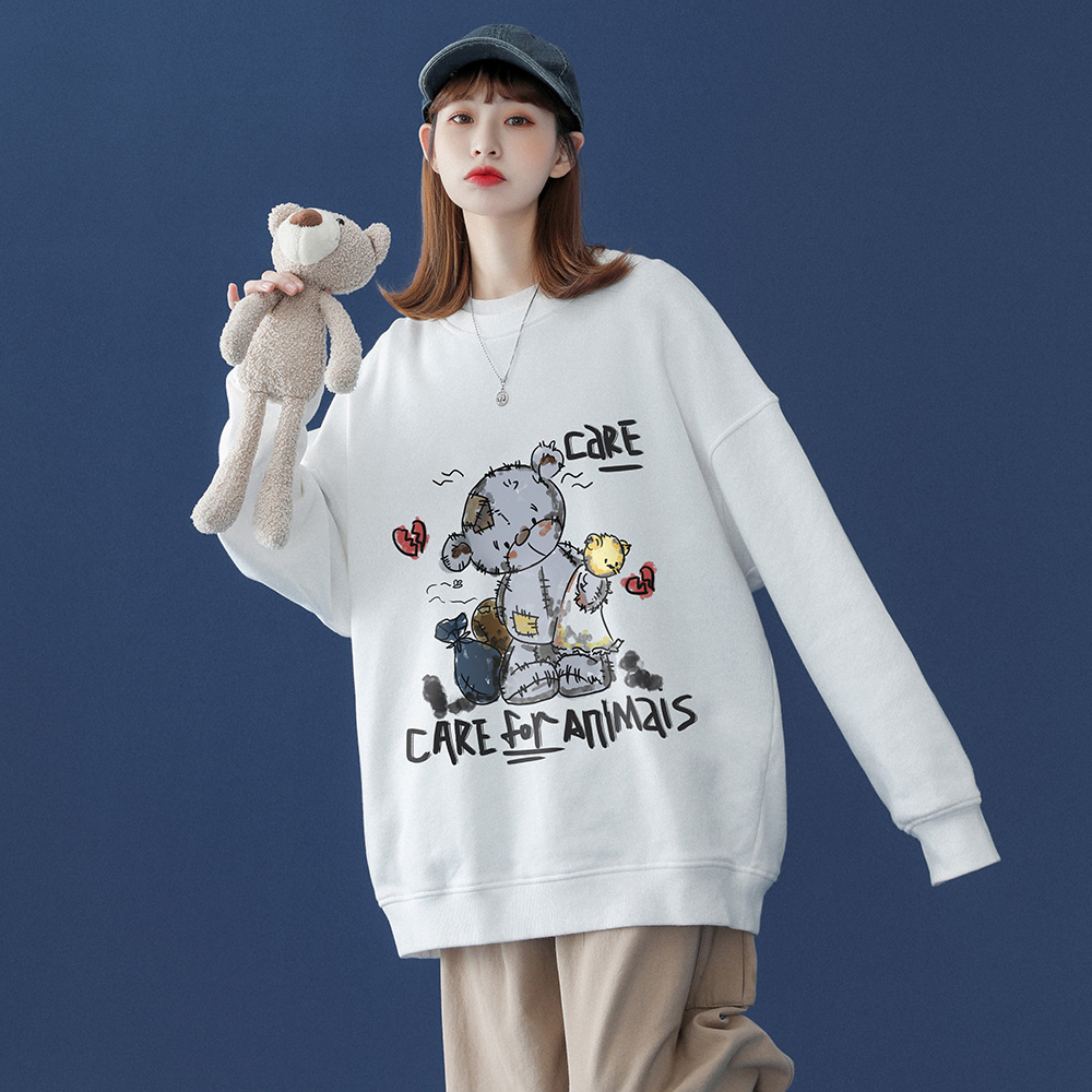 Unisex spring trend little brown bear loose couple round neck sweater