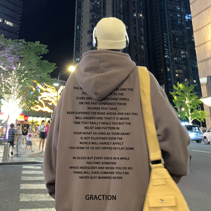 春季宽松时尚背后字母印花潮流情侣连帽卫衣外套W2025P40控58,鲨鱼外套黑白迷彩穿搭图片