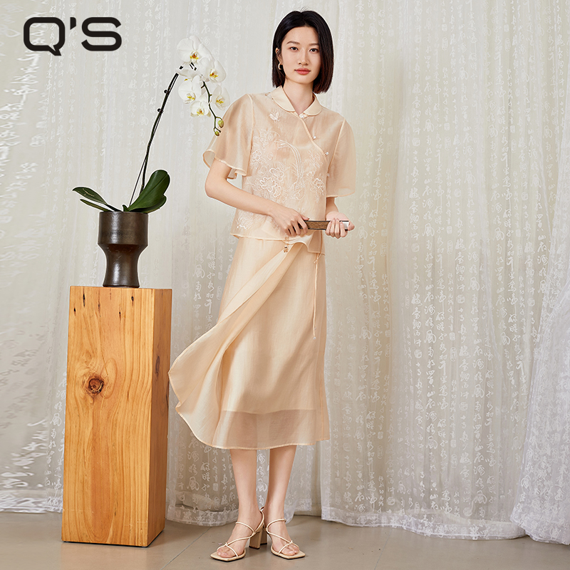 QS秸熙绣花国风两件套