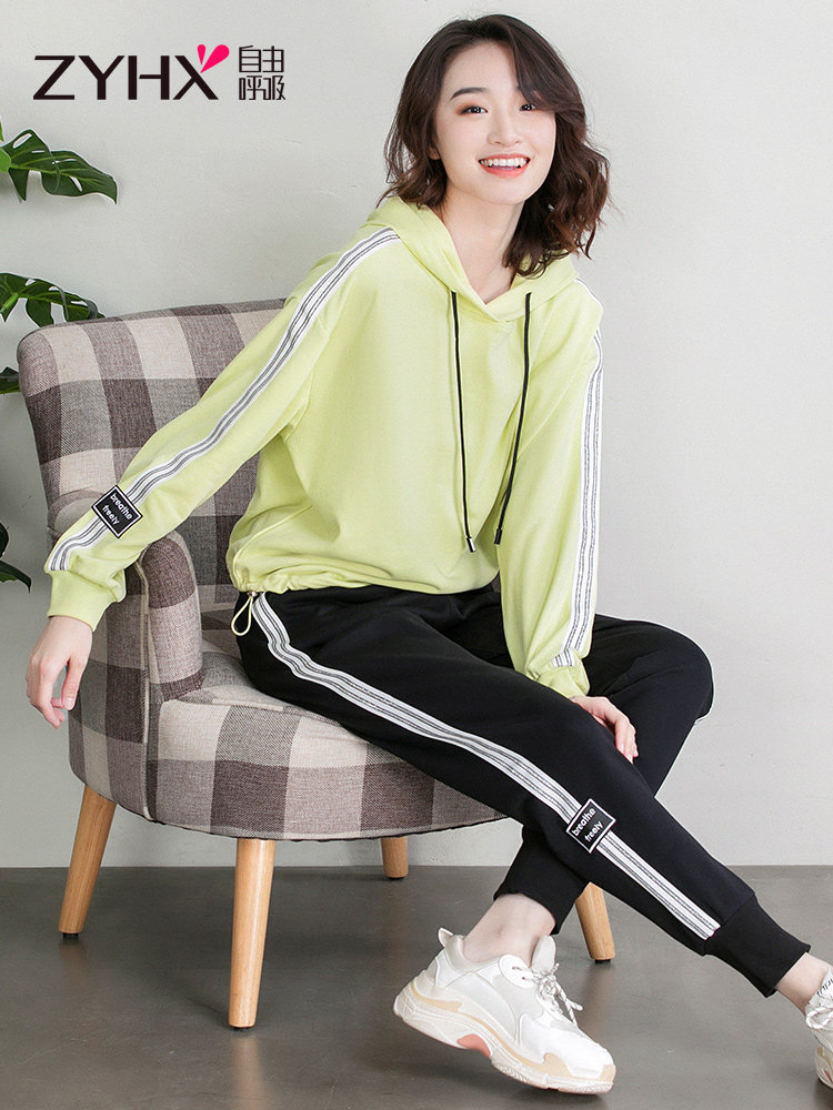 Xinjiang cotton sportswear suit women's spring and autumn 2021 spring new fashion loose sweater casual two-piece suit tide