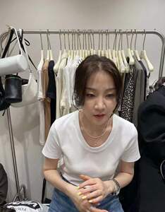 老板娘细螺纹弹力上衣短袖正肩