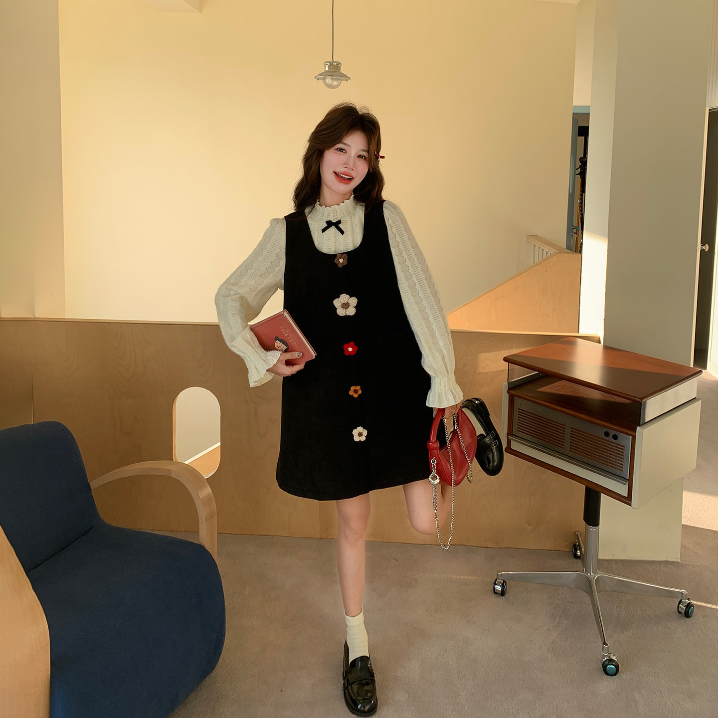 小香风甜美彩色花朵背心连衣裙套装女春季2026新款蕾丝打底两件套