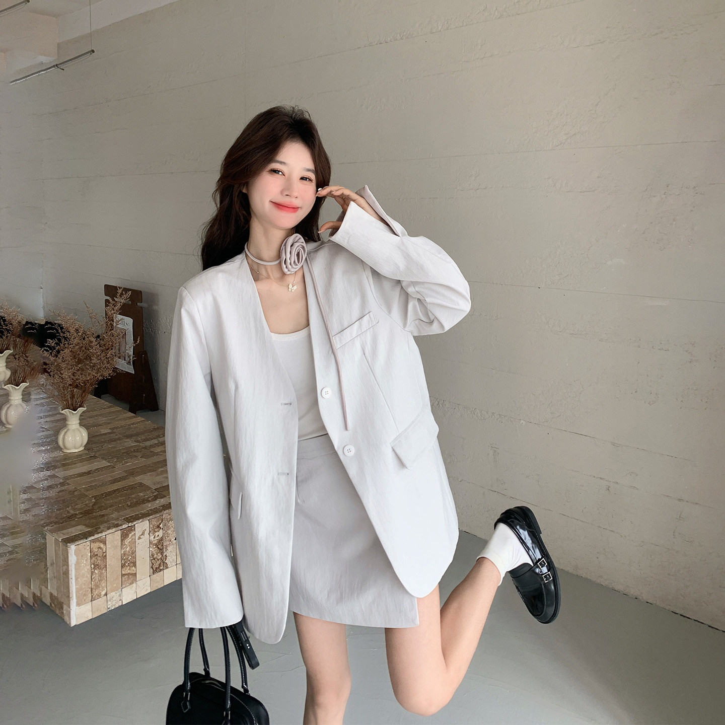 超火装一整套独特绝美V领西装套装女春季2026新款漂亮短裙两件套