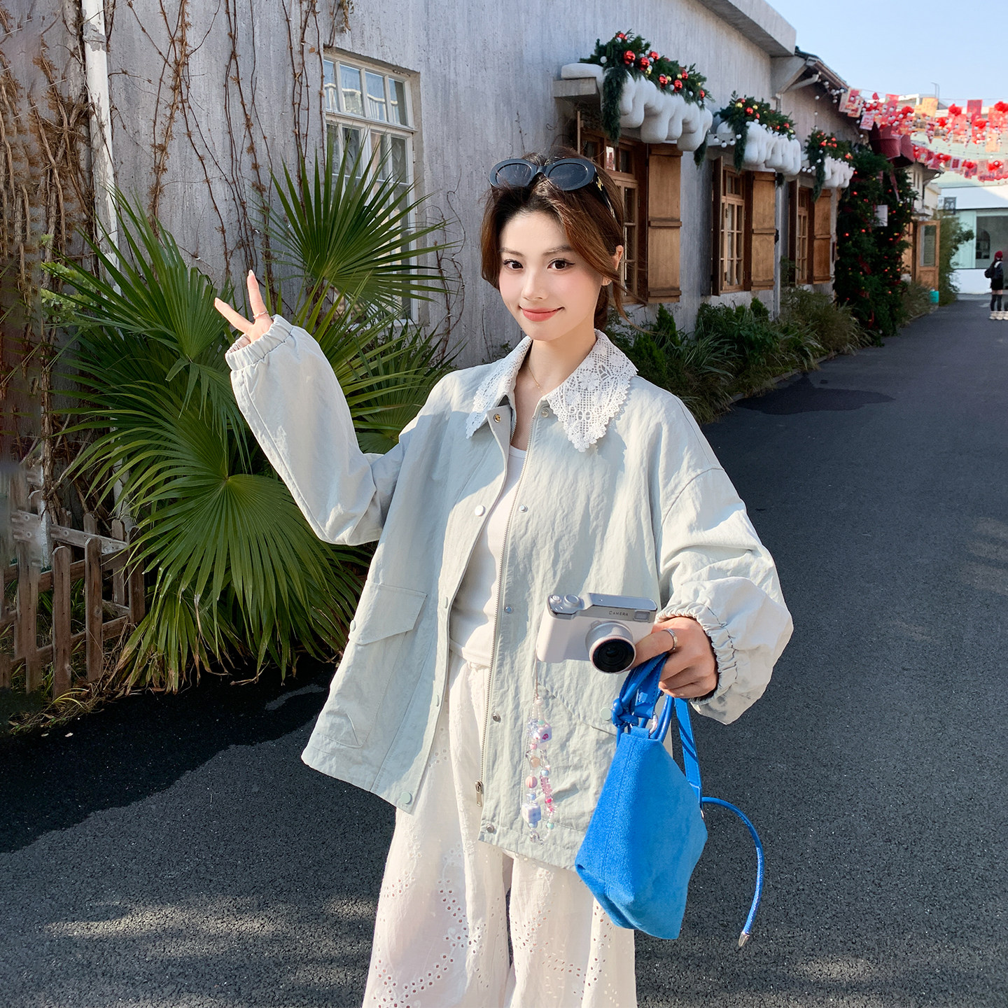 蕾丝翻领超火蓝色外套女春季2026新款中长款流行爆款独特百搭上衣