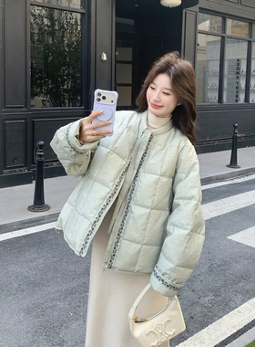 浅绿色圆领碎花拼接90羽绒服女冬季2025新款独特百搭小个子短外套