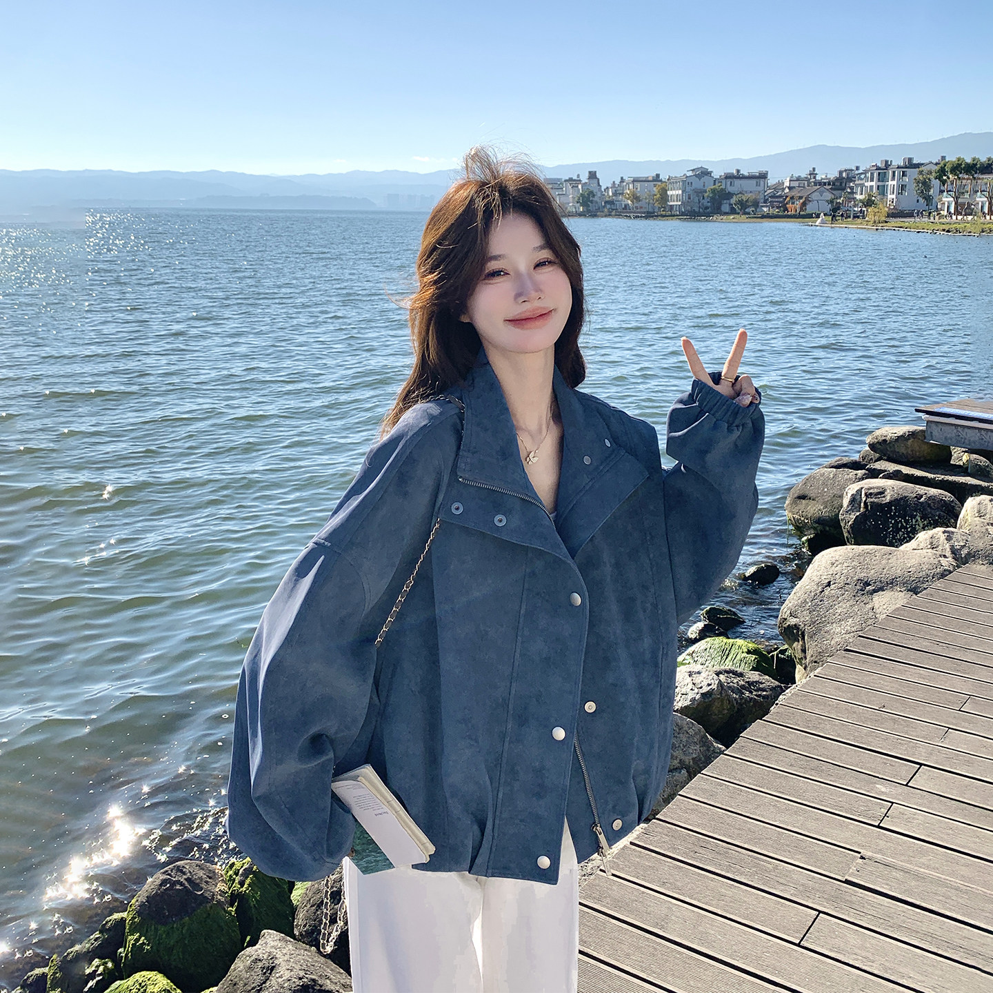 蓝色立领超火松弛感短款外套女春季2026新款休闲风宽松小个子夹克