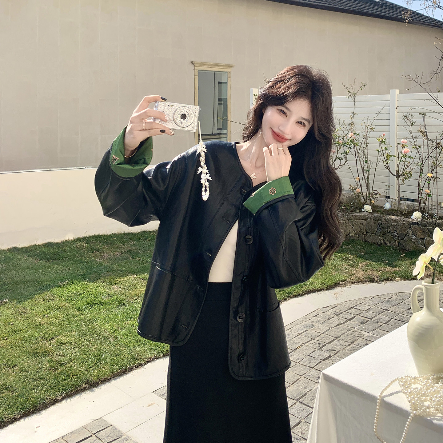 撞色拼接圆领黑色皮衣外套女春季2026新款机车服复古小个子PU夹克