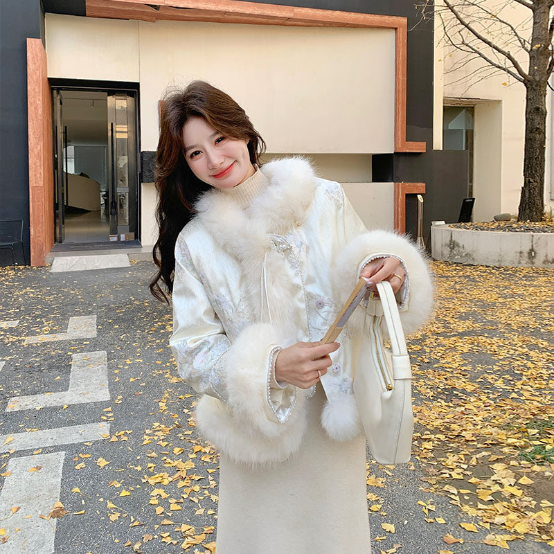 新中式国风甜美粉色绣花亮片羽绒服女冬季2025新款小个子短款外套,女装/女士精品,羽绒服,淘宝优惠券,粉丝福利购,淘宝优惠卷