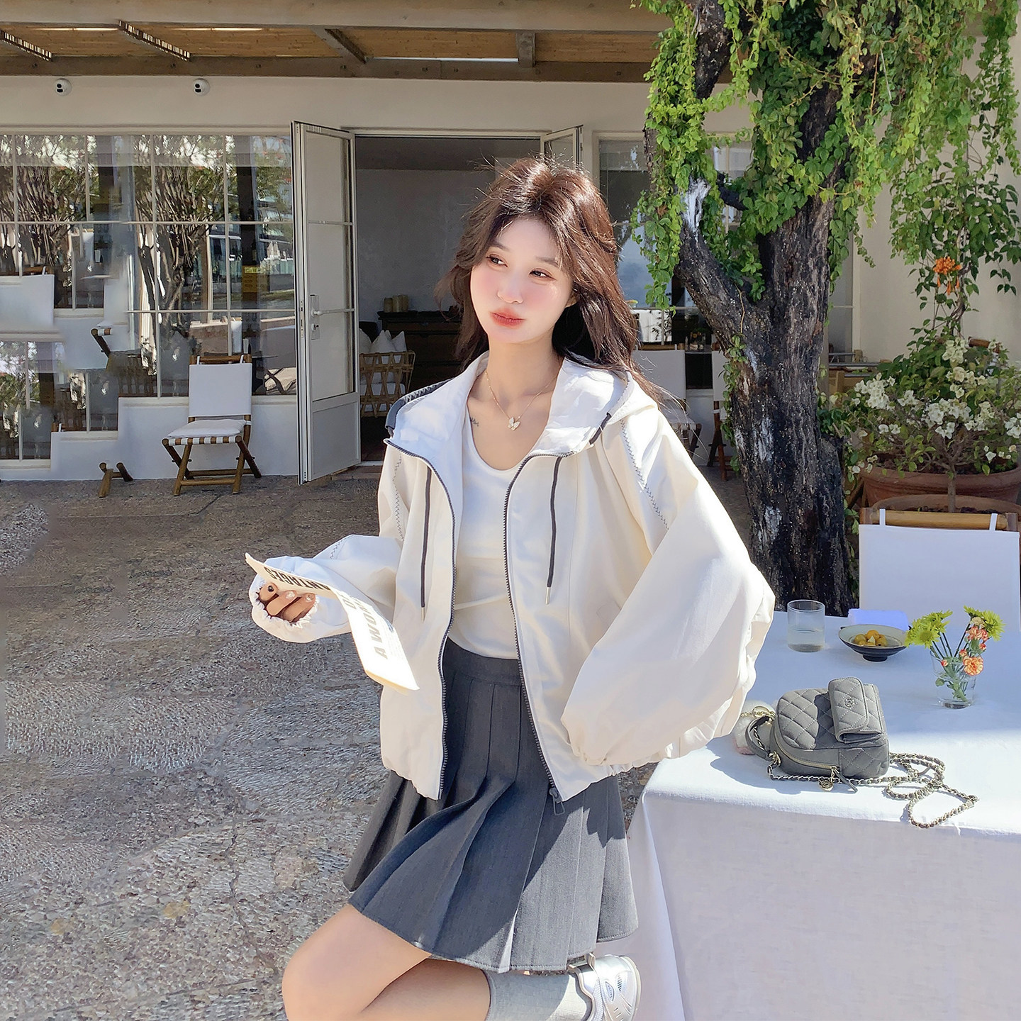 减龄休闲甜美米白色冲锋衣短外套女春季2026新款超火洋气工装夹克