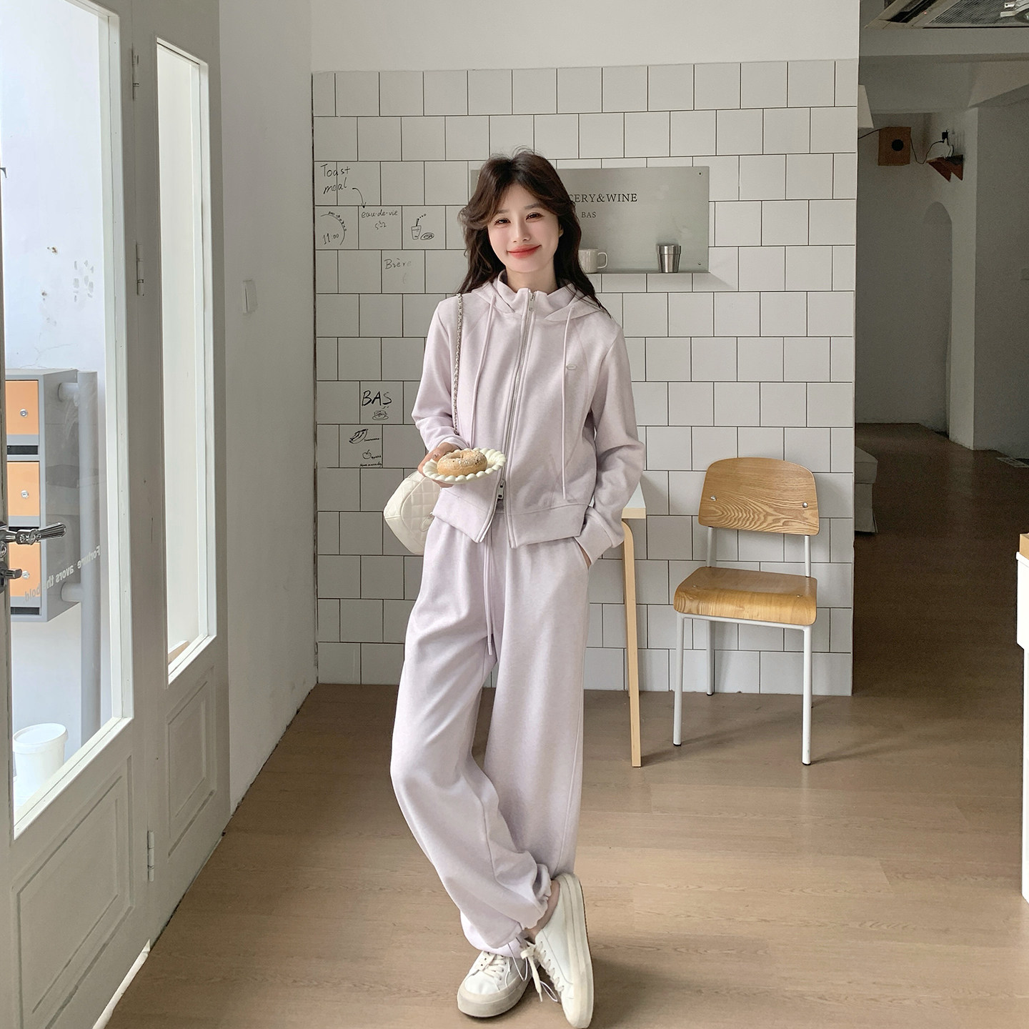 浅紫色休闲运动连帽卫衣套装女春季2026新款超火爆款阔腿裤两件套,女装/女士精品,时尚套装,淘宝优惠券,粉丝福利购,淘宝优惠卷