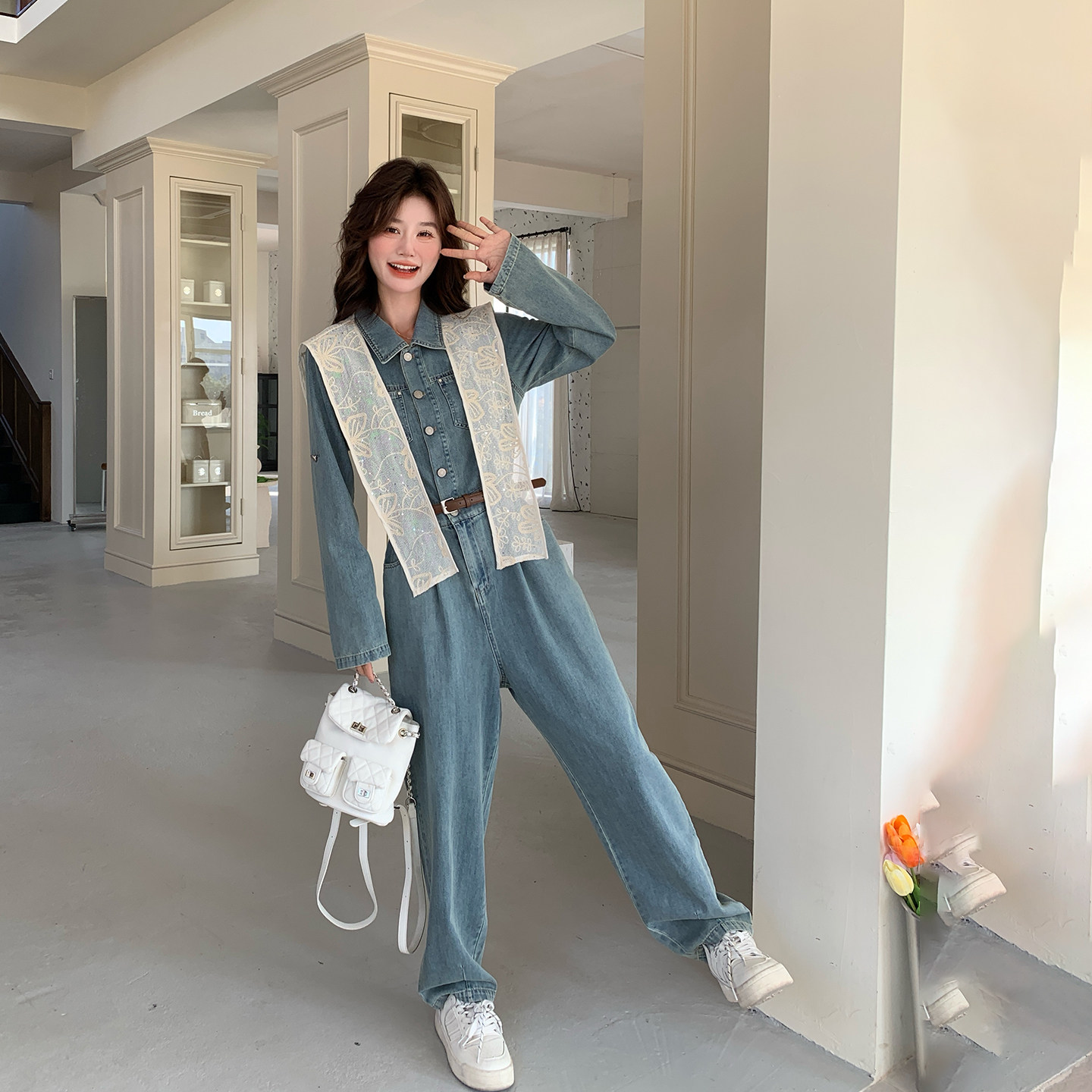 设计感蕾丝披肩牛仔连体裤女春季2026新款今年流行爆款百搭连衣裤