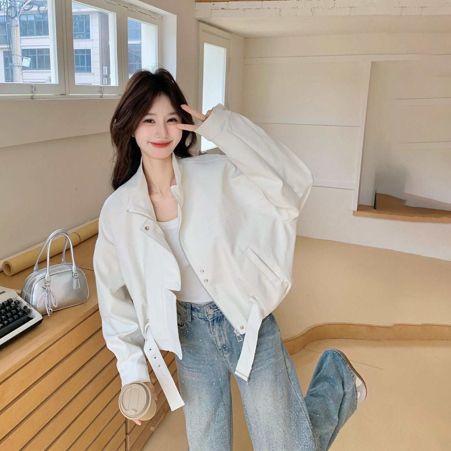 设计感减龄休闲时尚白色立领外套女春季2026新款小个子巨好看夹克