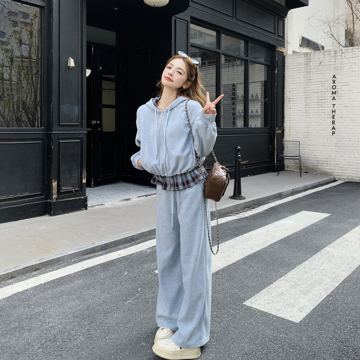 蓝色格纹拼接连帽卫衣阔腿裤套装女春季2026新款爆款超好看两件套,女装/女士精品,时尚套装,淘宝优惠券,粉丝福利购,淘宝优惠卷