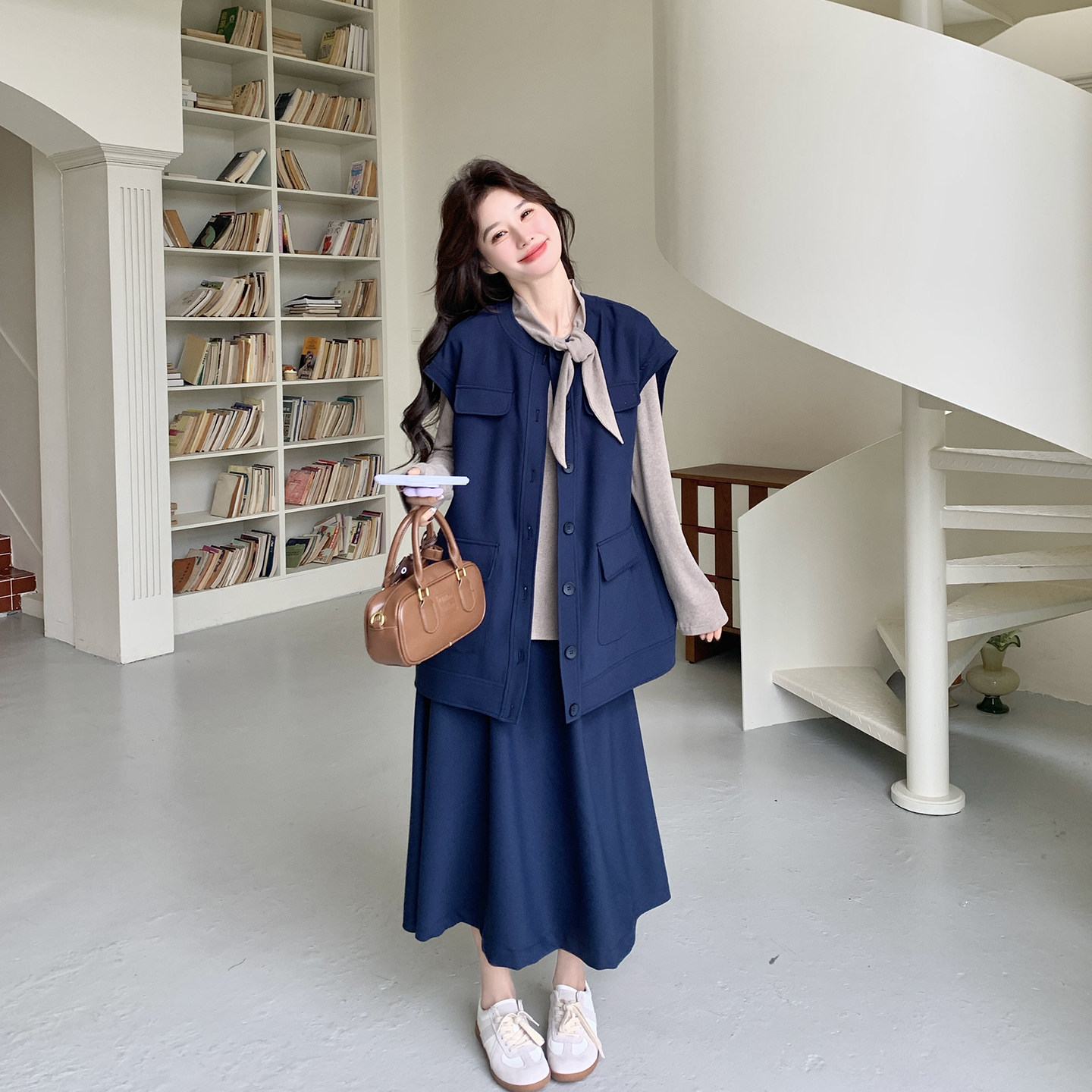 韩系ootd穿搭巨好看爆款套装女春季2026新款马甲衬衫半身裙三件套