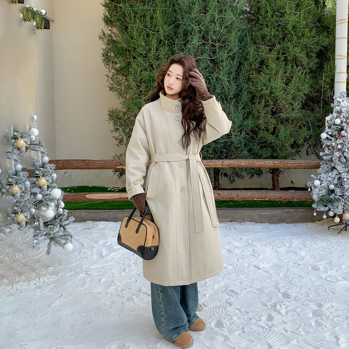 浅卡其长款风衣羽绒服女冬2025新款收腰显瘦高级感白鸭绒大衣外套