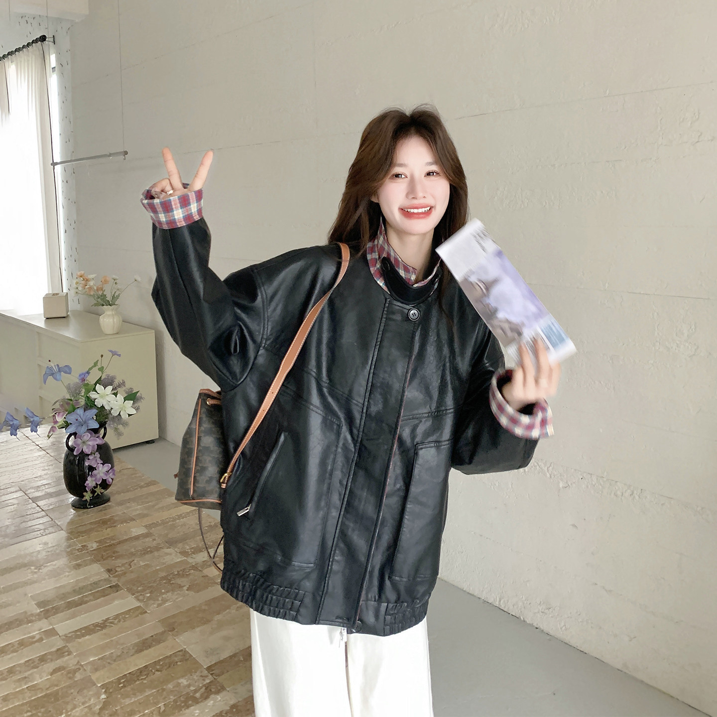 格纹拼接黑色皮衣外套女春季2026新款小个子爆款高级感短款PU夹克