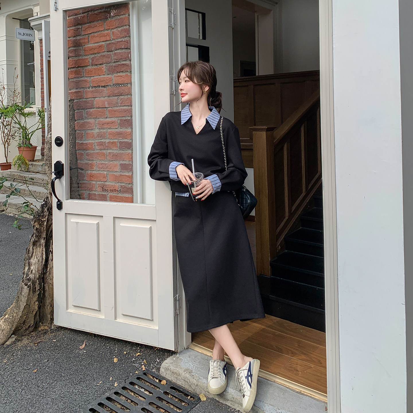 一整套高级感条纹黑色卫衣套装女