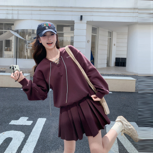 学院风复古酒红色卫衣百褶裙套装女春季2026新款小个子减龄两件套