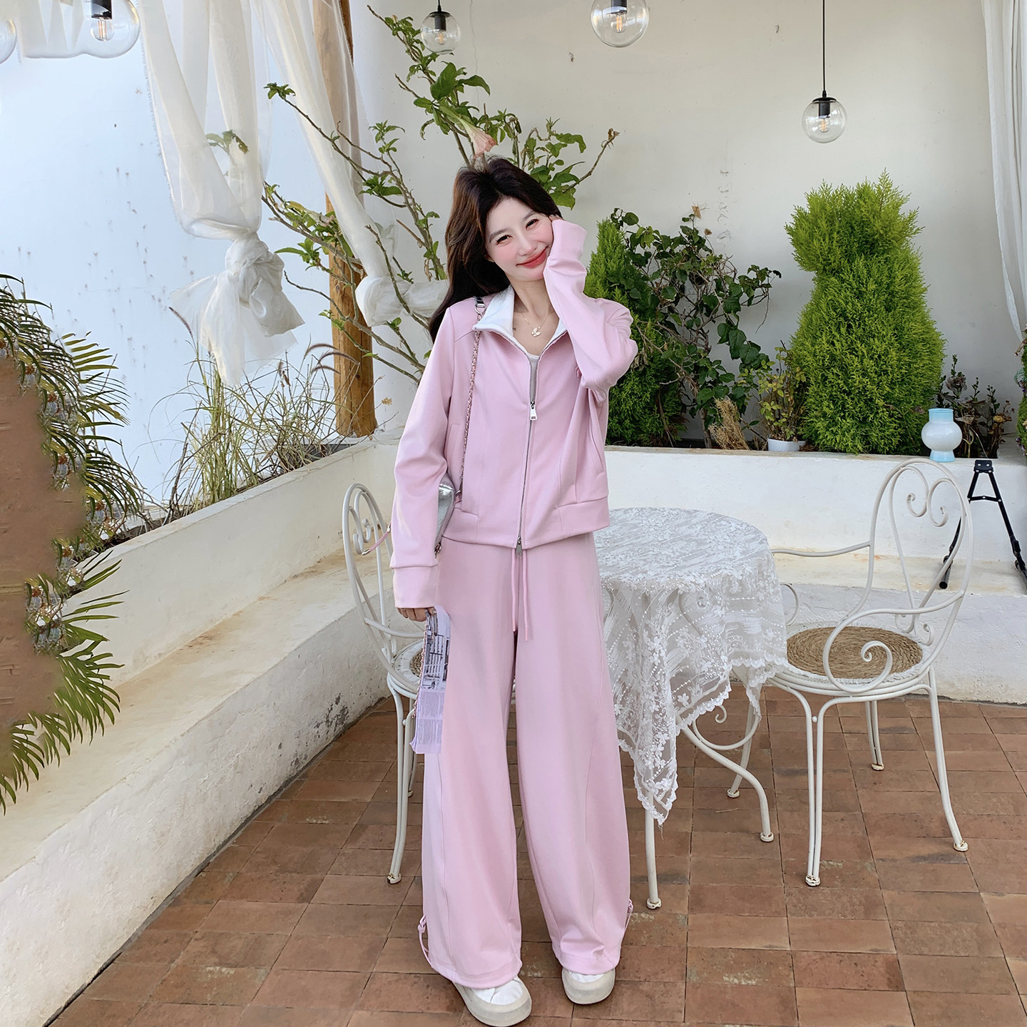 今年流行爆款运动风粉色套装女春季2026新款立领卫衣阔腿裤两件套