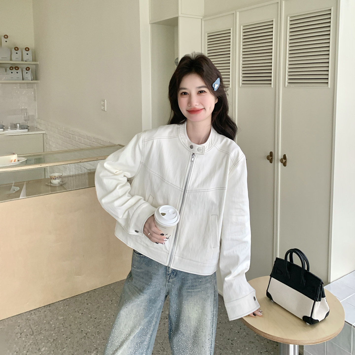 米白色超火减龄立领短款外套女春季2026新款小个子设计感夹克上衣