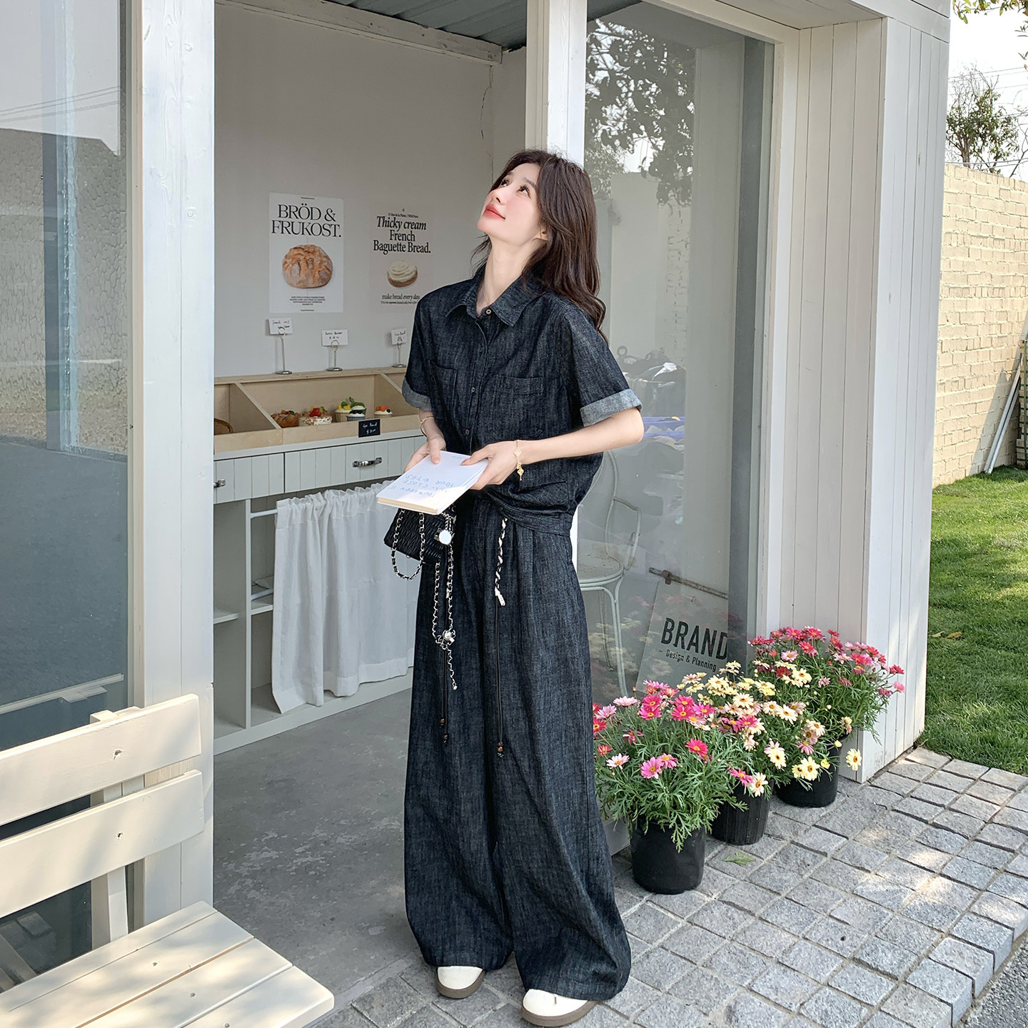 港风文艺范牛仔短袖衬衫套装女夏季2026新款时尚休闲阔腿裤两件套